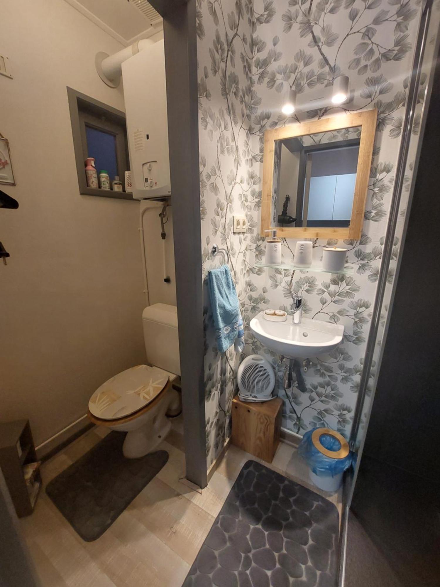 Le Petit Chalet - Bungalow Waulsort 외부 사진